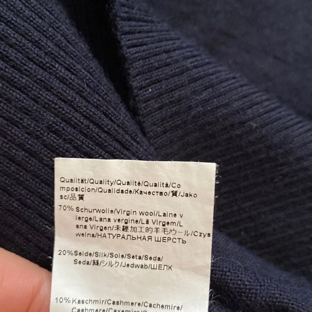 Hugo Boss stylish navy